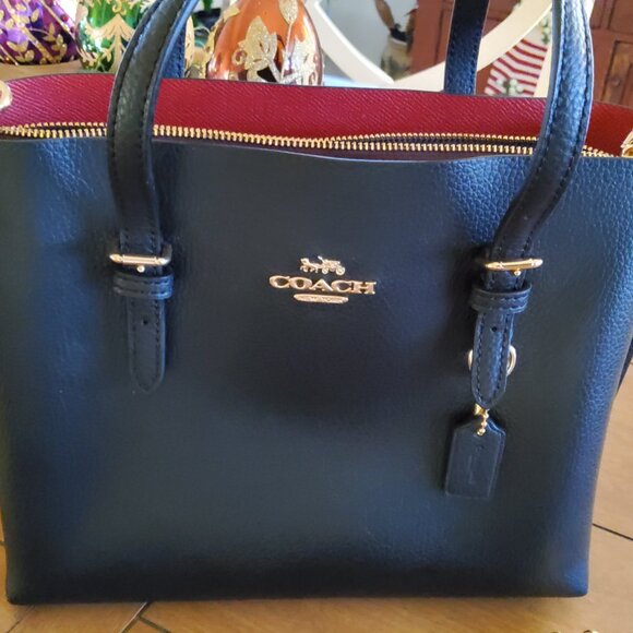 Like New Coach mollie Tote Bag 25 in Black C4084 - Picture 3 of 15